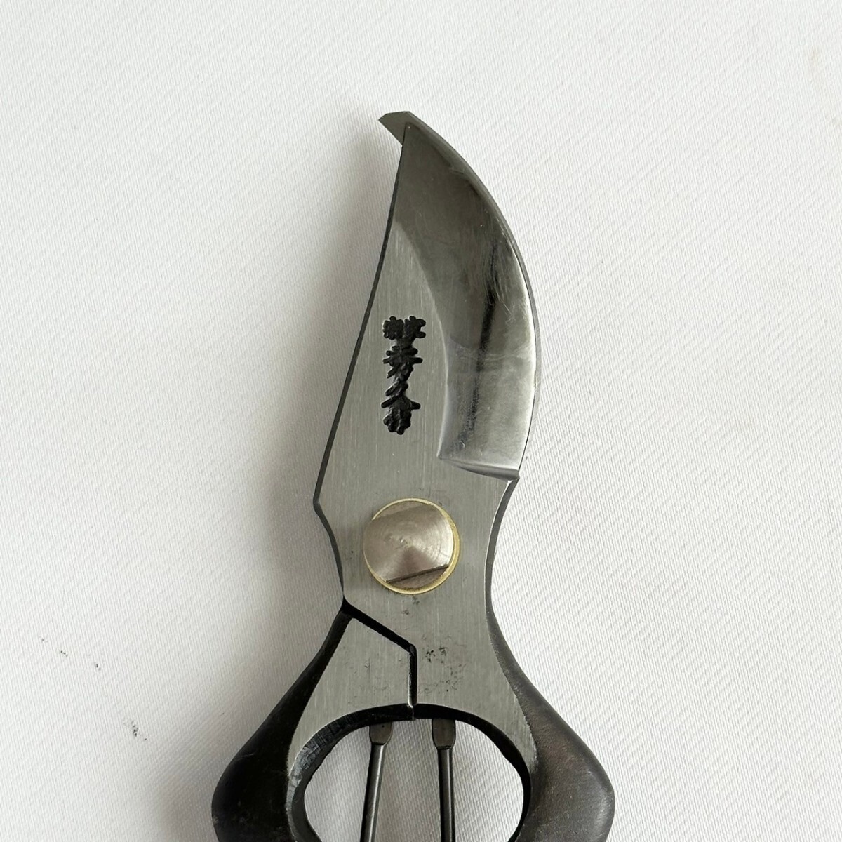 Cекатор кованный Hidehisa T-21, 200мм